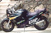 Suzuki GSX-600 Katana